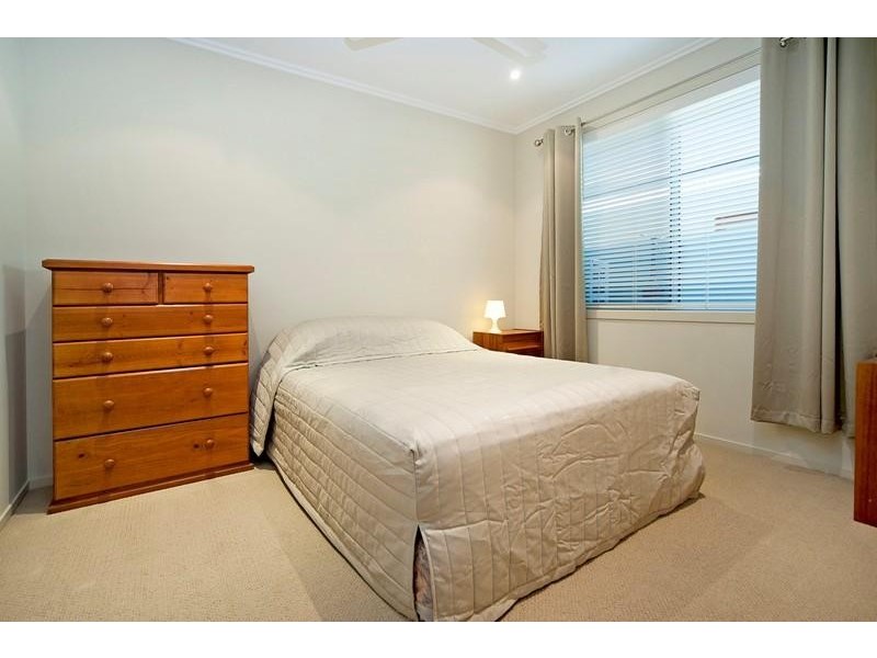 6162 Lugano Drive East, Hope Island QLD 4212