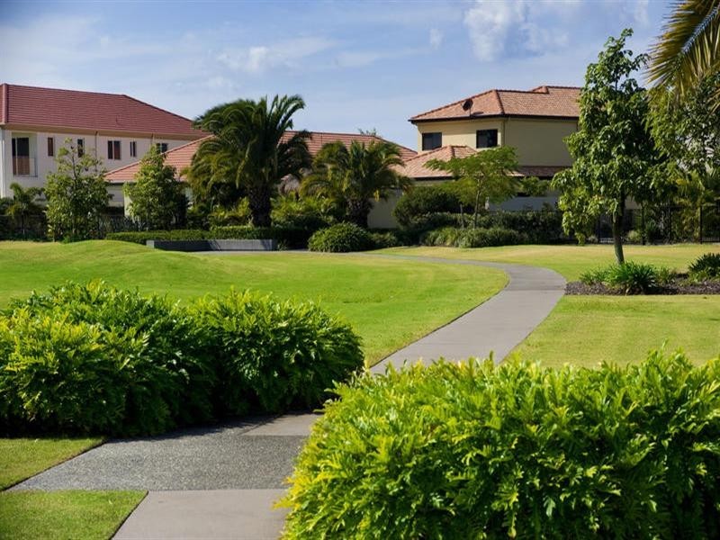 2560 Cressbrook Drive, Hope Island QLD 4212