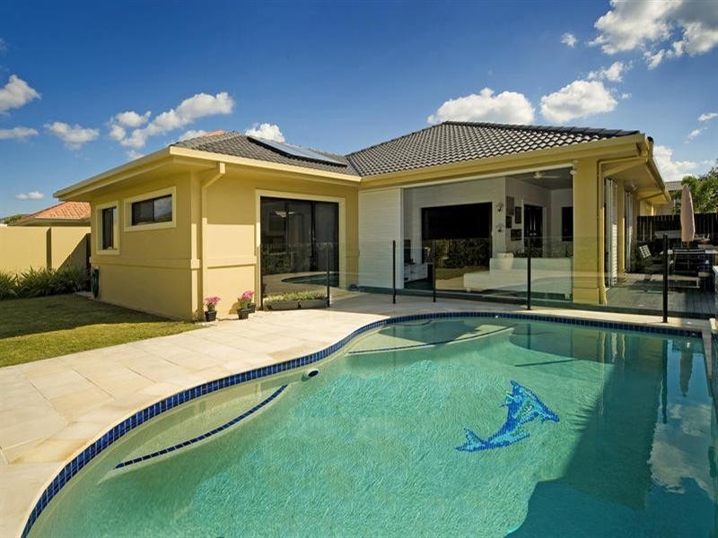 2560 Cressbrook Drive, Hope Island QLD 4212