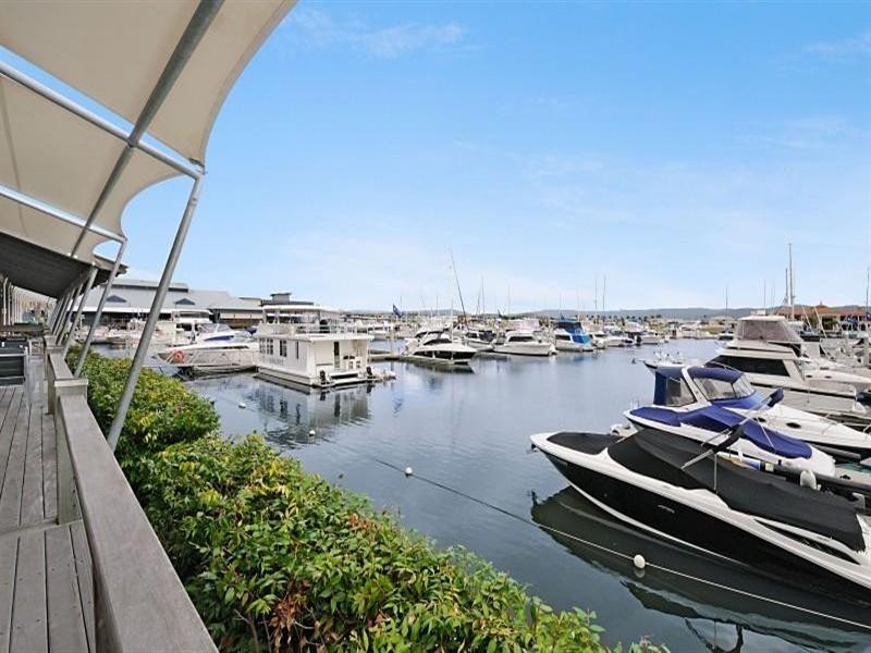 1090 Killymoon Drive, Hope Island QLD 4212