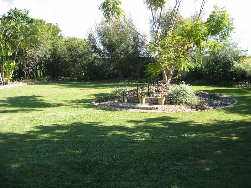 8502 Magnolia Drive West, Hope Island QLD 4212