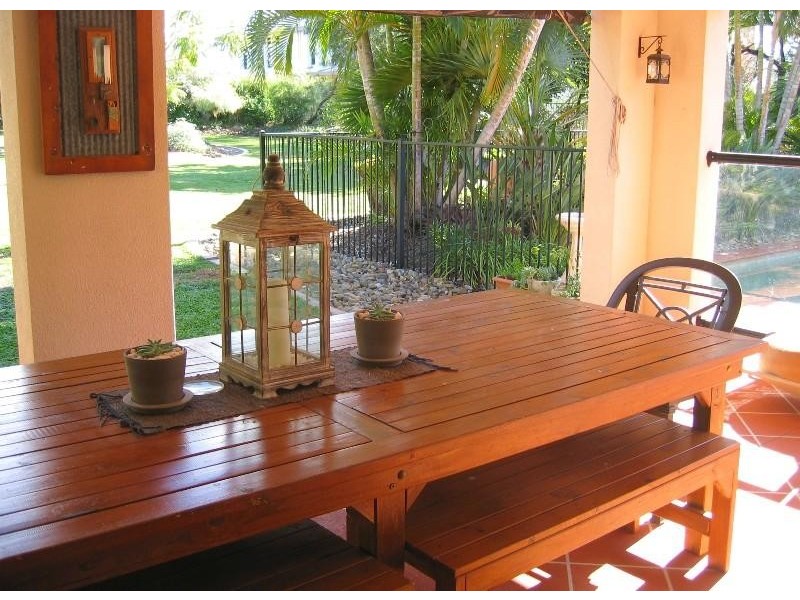 8502 Magnolia Drive West, Hope Island QLD 4212