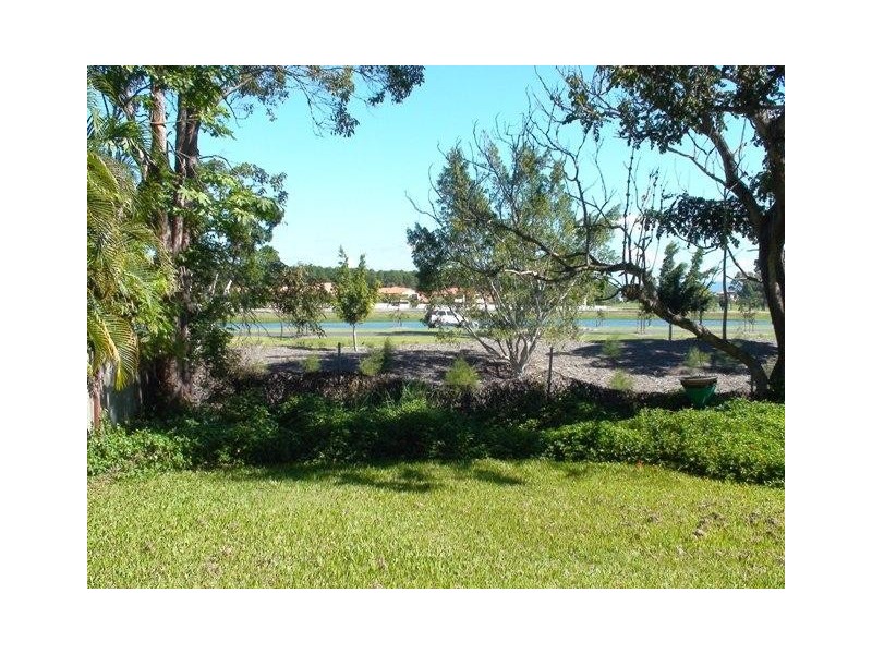 27 Jingella Street, Hope Island QLD 4212