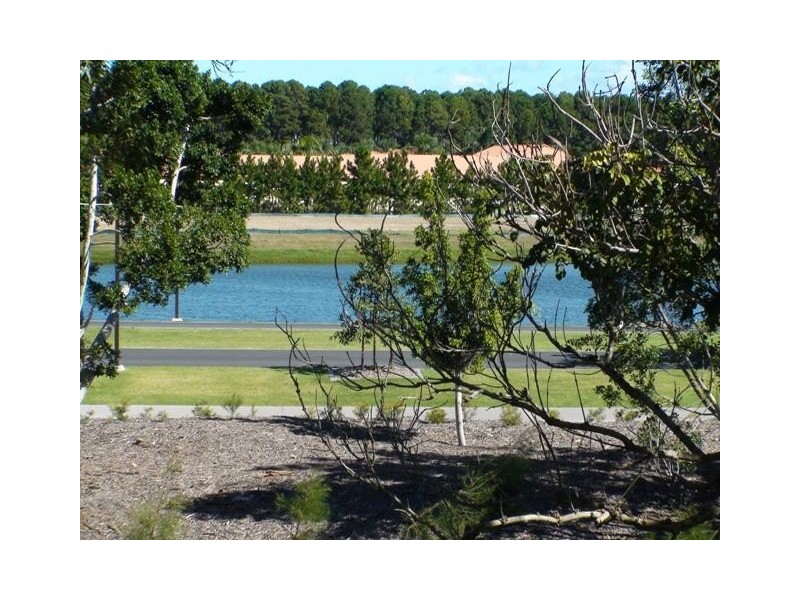 27 Jingella Street, Hope Island QLD 4212