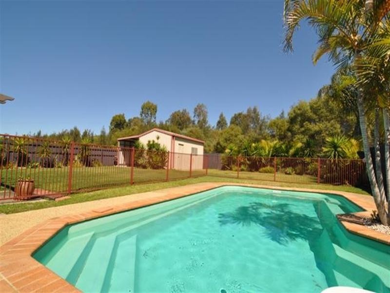 16 Westpark Court, Helensvale QLD 4212