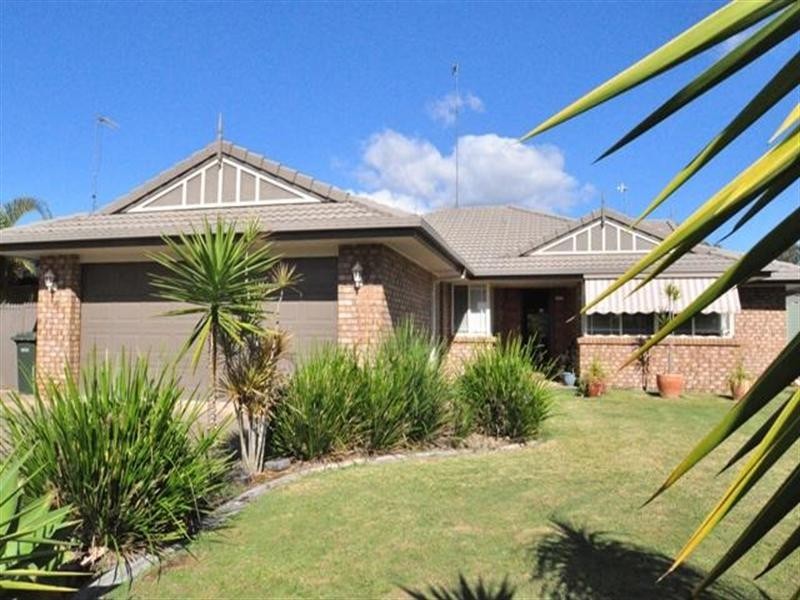 16 Westpark Court, Helensvale QLD 4212