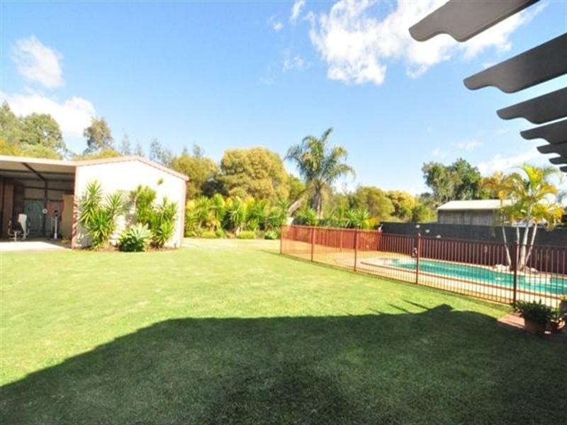 16 Westpark Court, Helensvale QLD 4212