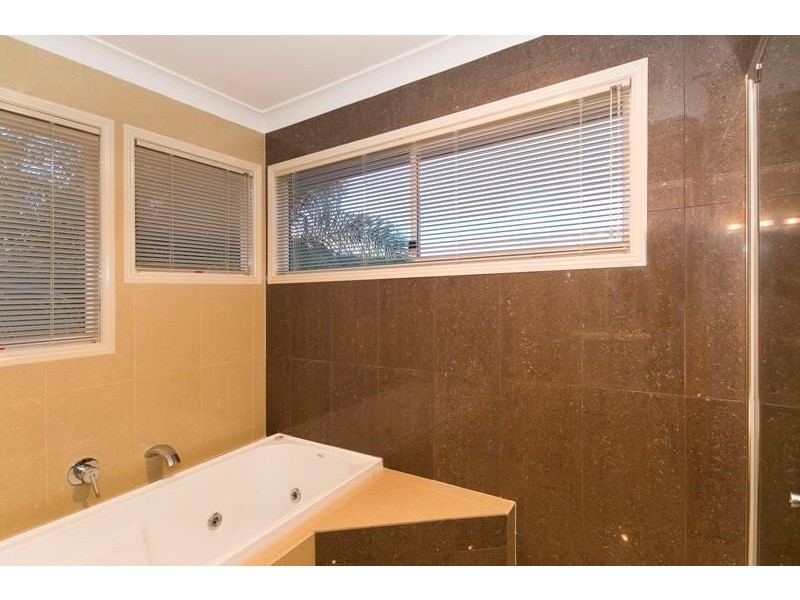 2 Milkbush Court, Bonogin QLD 4213