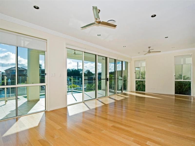 7404 Ellensbrook Drive, Hope Island QLD 4212