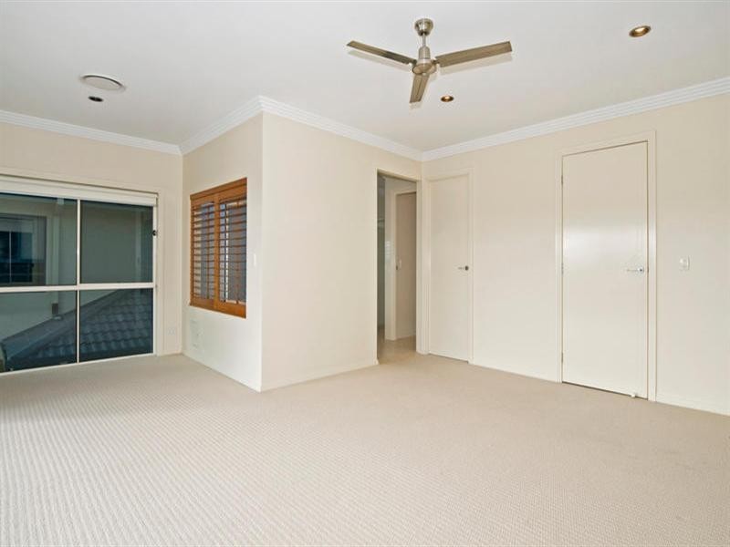 7404 Ellensbrook Drive, Hope Island QLD 4212