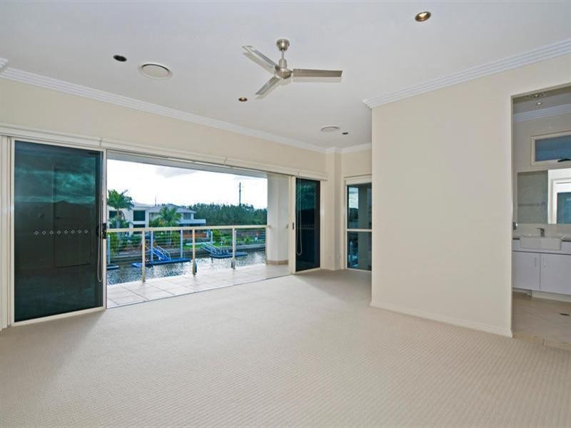 7404 Ellensbrook Drive, Hope Island QLD 4212