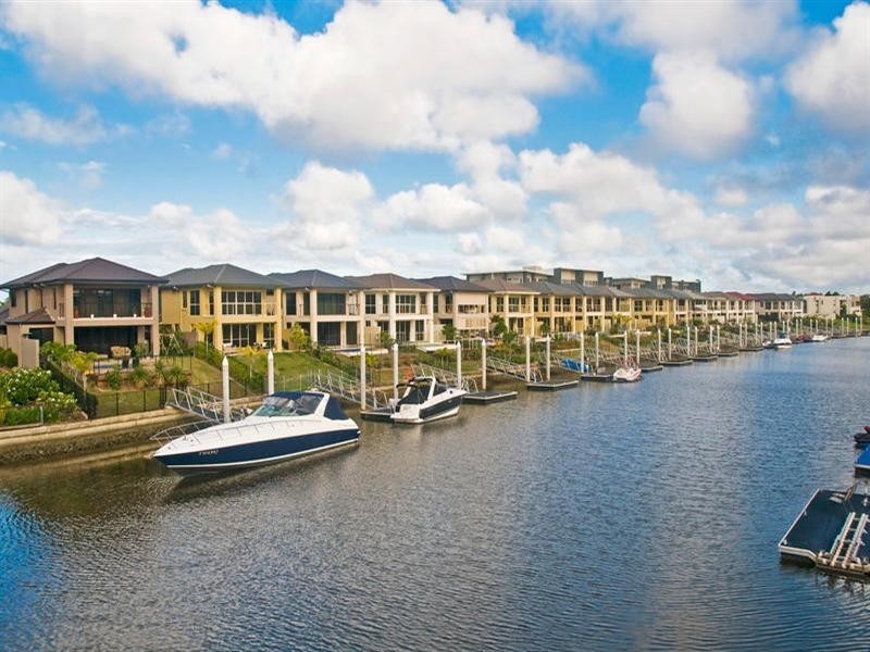 7404 Ellensbrook Drive, Hope Island QLD 4212