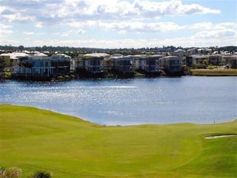 8436 Magnolia Drive, Hope Island QLD 4212