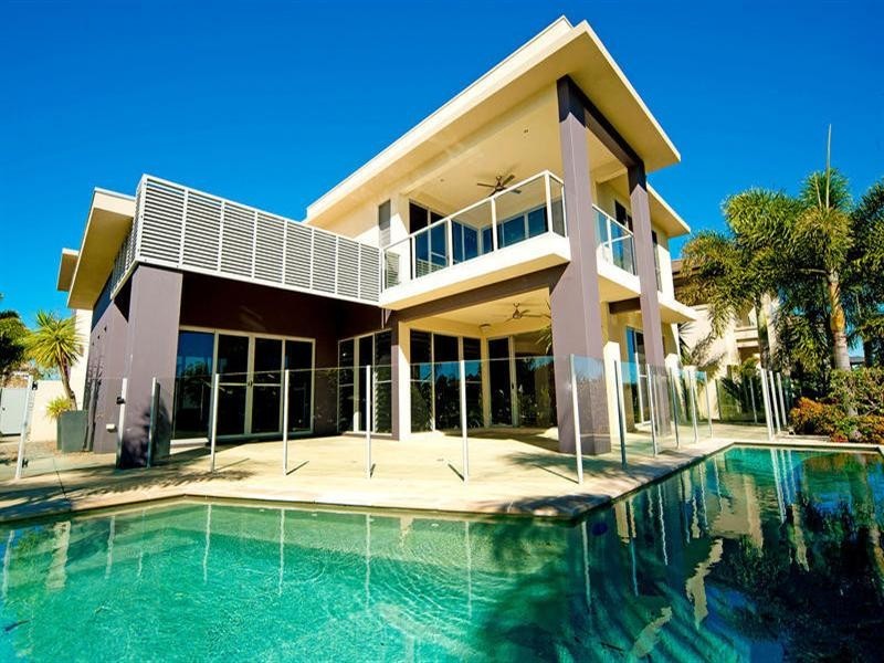 2508 Cressbrook Drive, Hope Island QLD 4212
