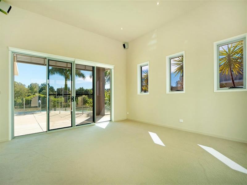 2508 Cressbrook Drive, Hope Island QLD 4212