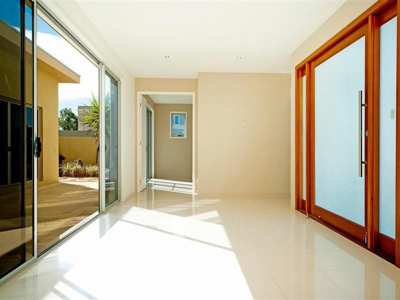 2508 Cressbrook Drive, Hope Island QLD 4212