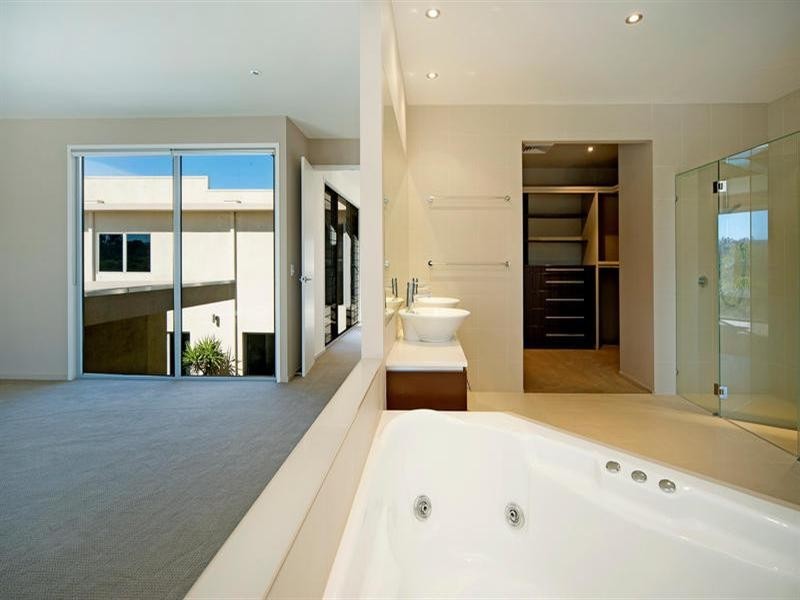 2508 Cressbrook Drive, Hope Island QLD 4212