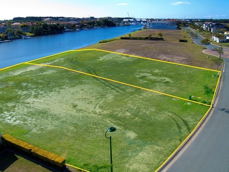 2604 Gracemere Circuit North, Hope Island QLD 4212