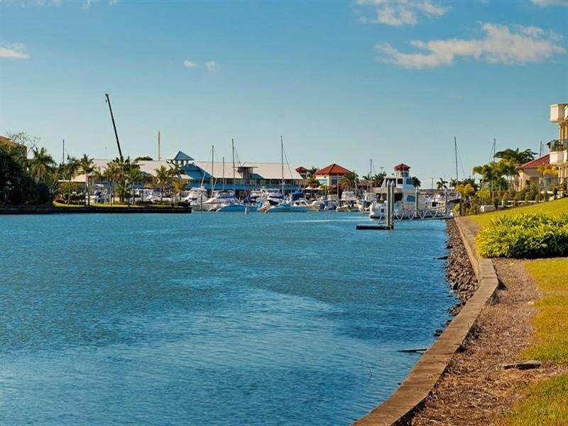 2604 Gracemere Circuit North, Hope Island QLD 4212