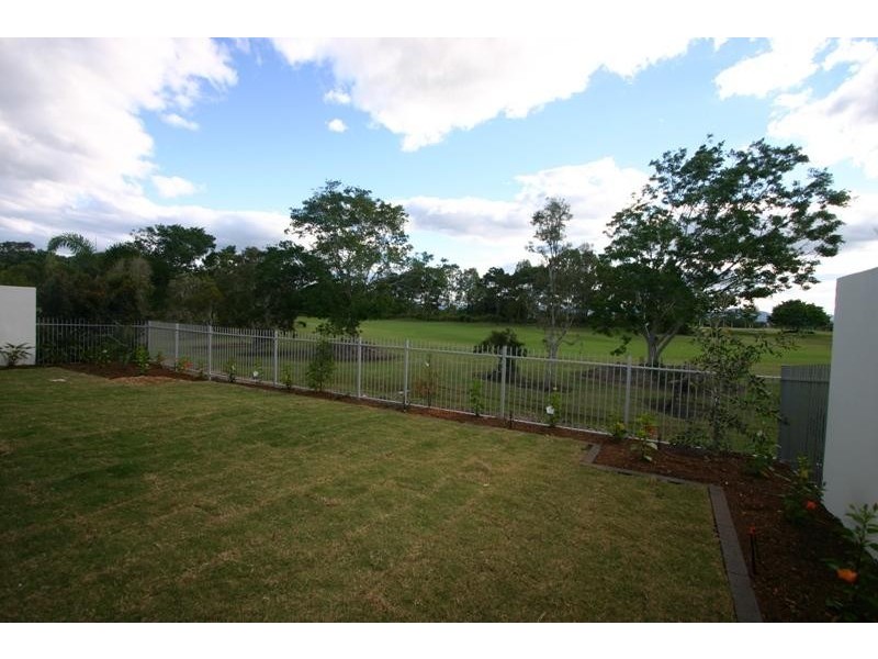 9116 Peter Senior Drive, Hope Island QLD 4212