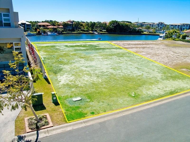 2617 Virginia Drive, Hope Island QLD 4212