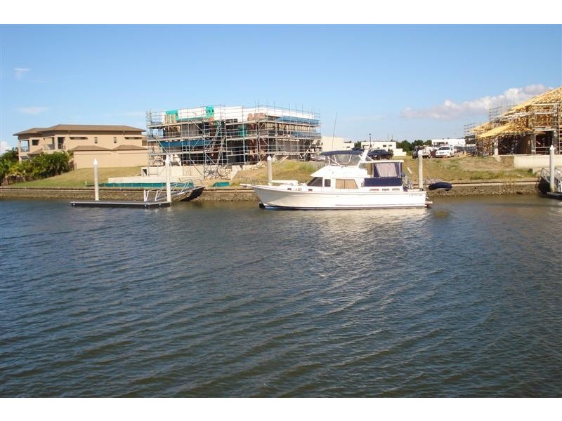 2634 Virginia Drive, Hope Island QLD 4212