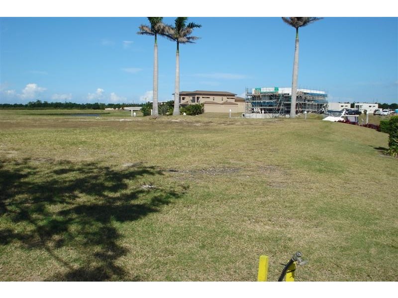 2634 Virginia Drive, Hope Island QLD 4212