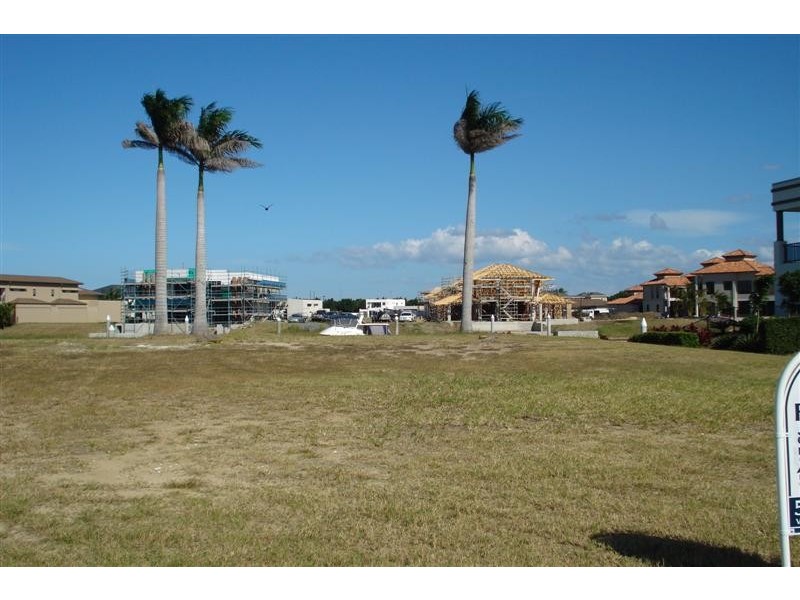 2634 Virginia Drive, Hope Island QLD 4212