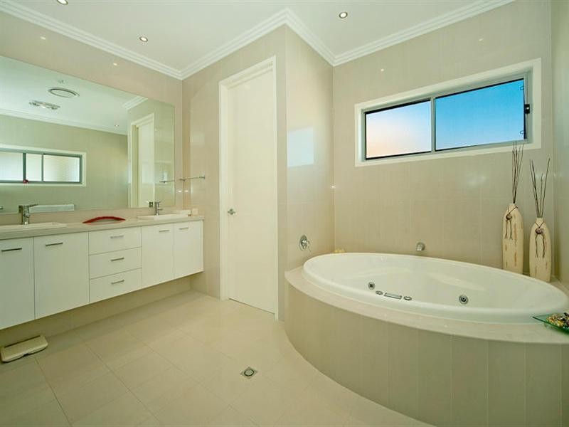 2541 Gracemere Circuit, Hope Island QLD 4212