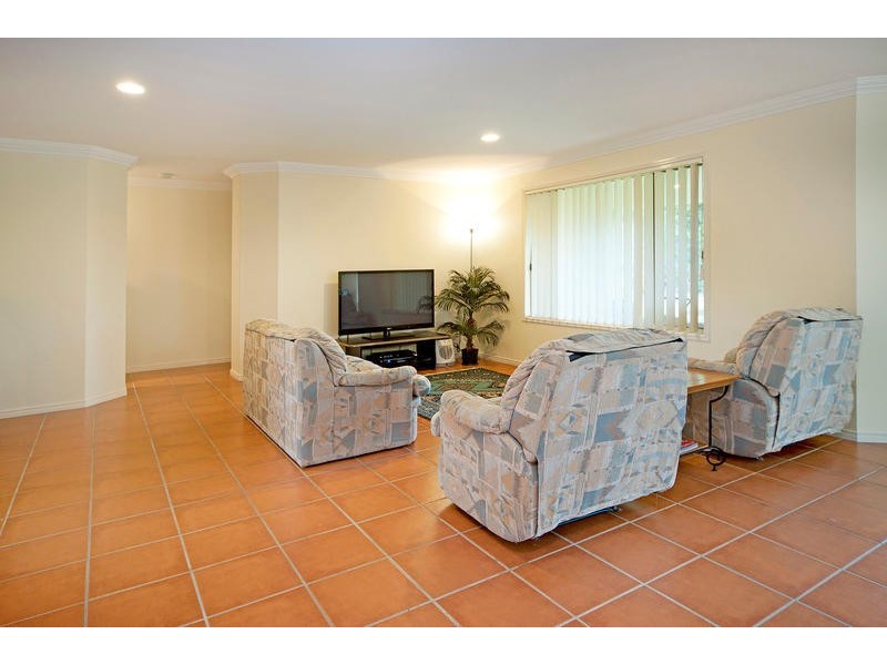 17 Stromlo Court, Pacific Pines QLD 4211