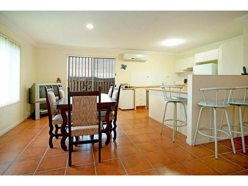 17 Stromlo Court, Pacific Pines QLD 4211