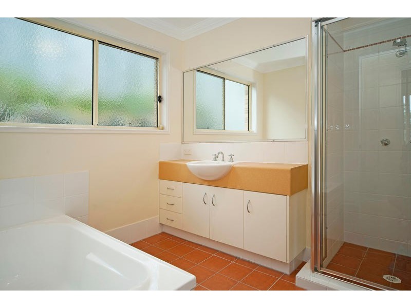 17 Stromlo Court, Pacific Pines QLD 4211