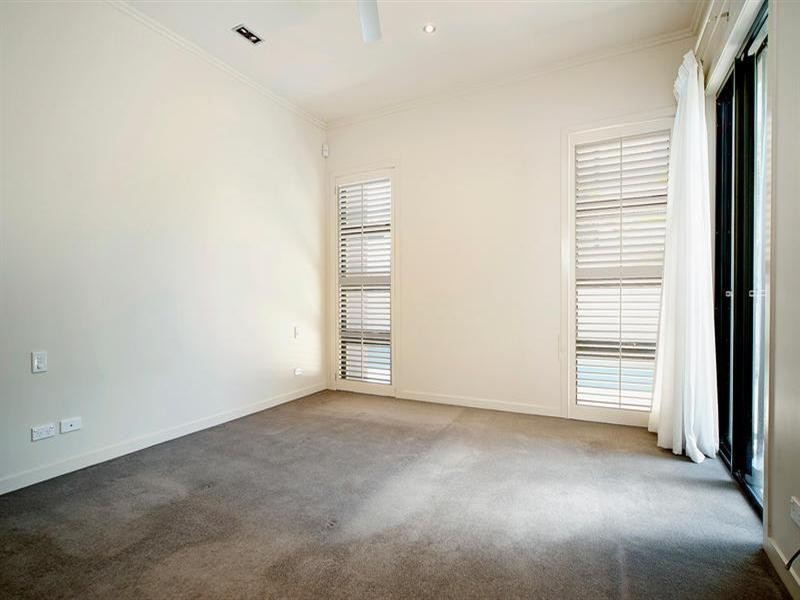 6018 Calardo Avenue, Hope Island QLD 4212