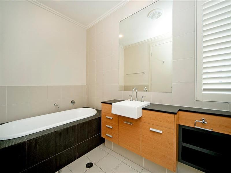 6018 Calardo Avenue, Hope Island QLD 4212