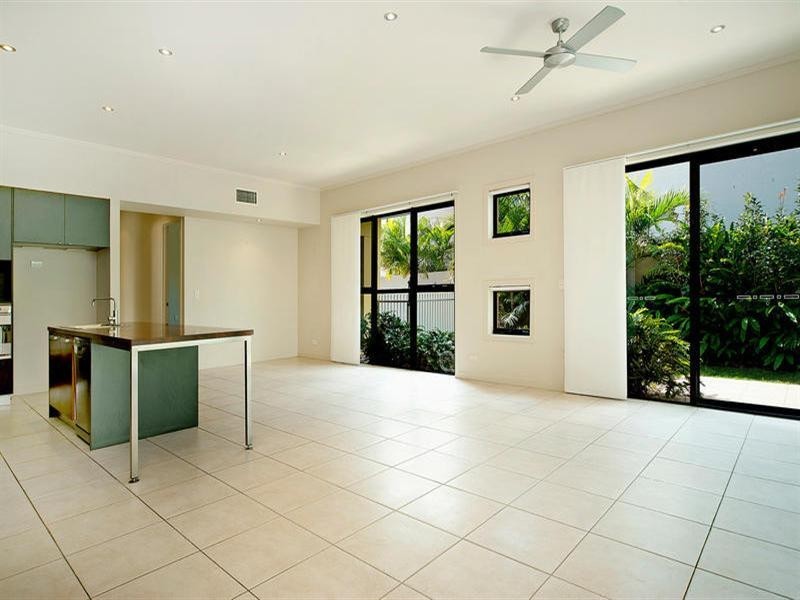 6018 Calardo Avenue, Hope Island QLD 4212