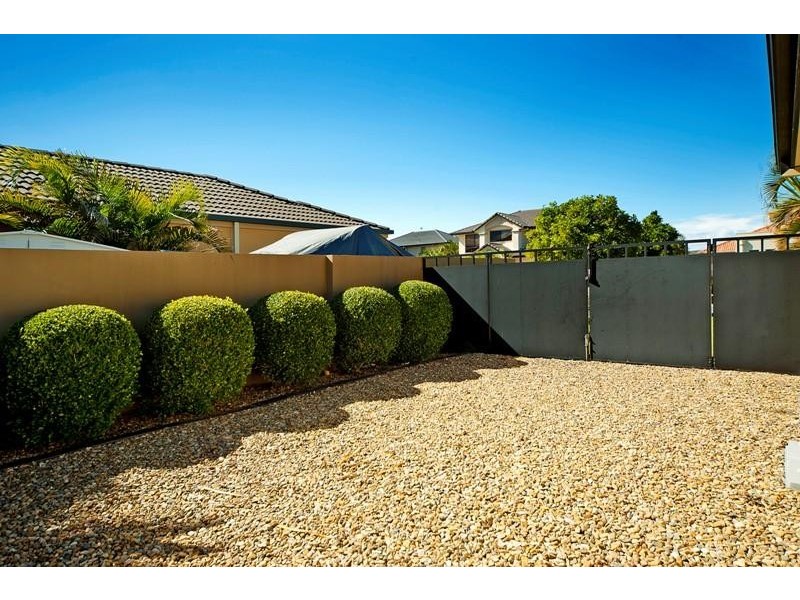 9 Calmwater Crescent, Oyster Cove, Hope Island QLD 4212