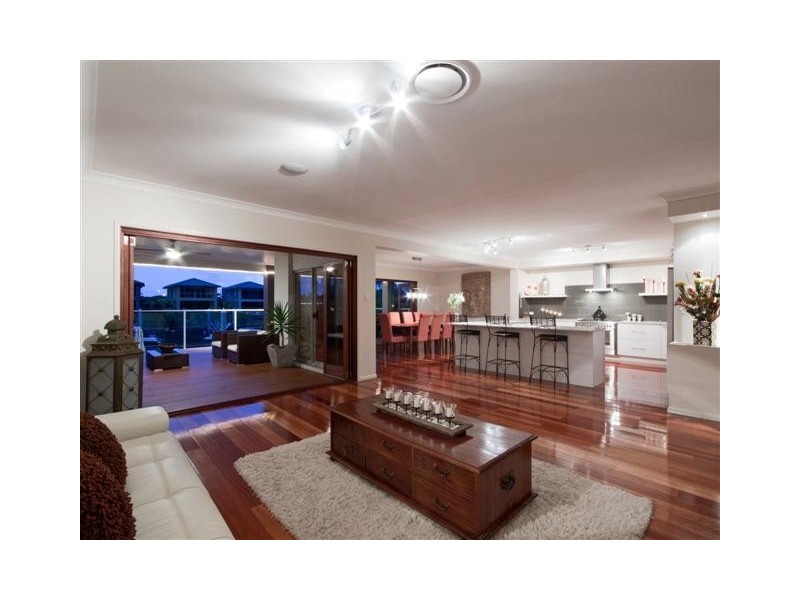 Hope Island QLD 4212