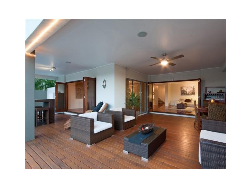 Hope Island QLD 4212