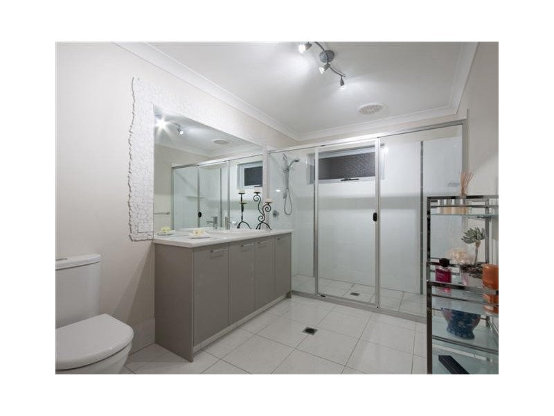 Hope Island QLD 4212