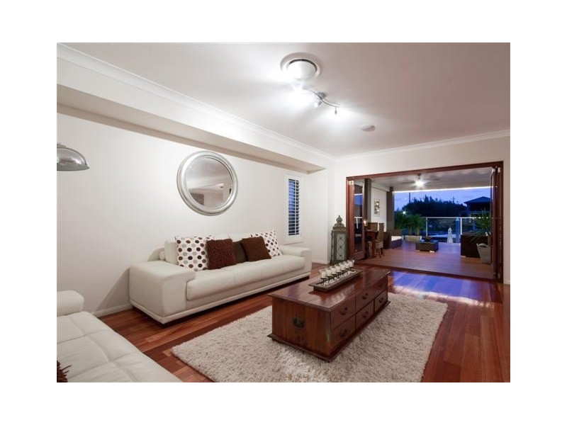 Hope Island QLD 4212