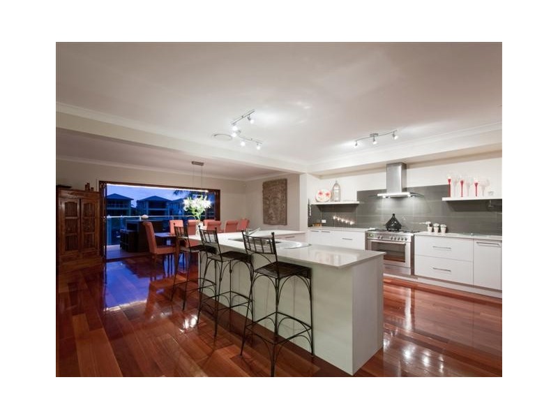 Hope Island QLD 4212