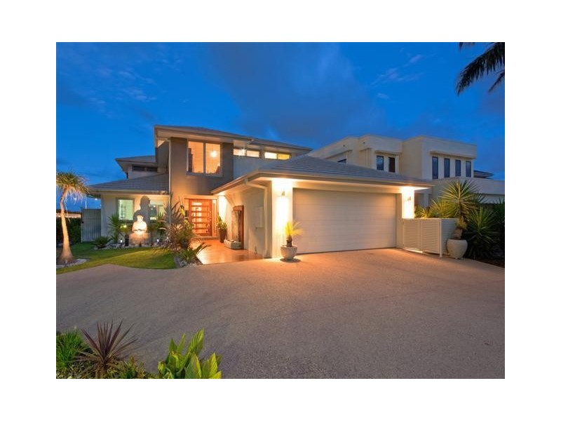 Hope Island QLD 4212