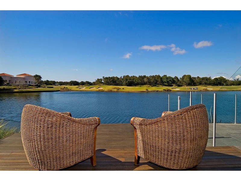 6174 Murten Court, Hope Island QLD 4212