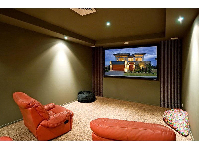 6174 Murten Court, Hope Island QLD 4212