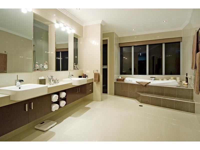 6174 Murten Court, Hope Island QLD 4212