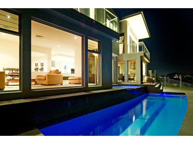 6174 Murten Court, Hope Island QLD 4212