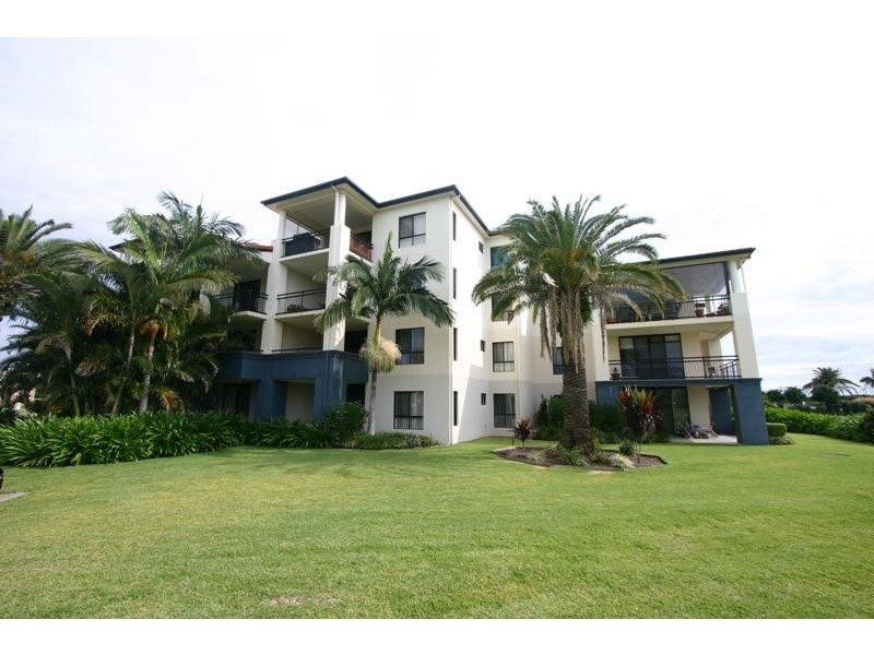 14 Palisades Apartments, Springfield Drive, Hope Island QLD 4212
