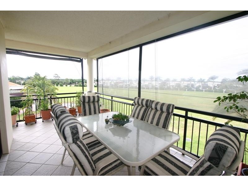 14 Palisades Apartments, Springfield Drive, Hope Island QLD 4212