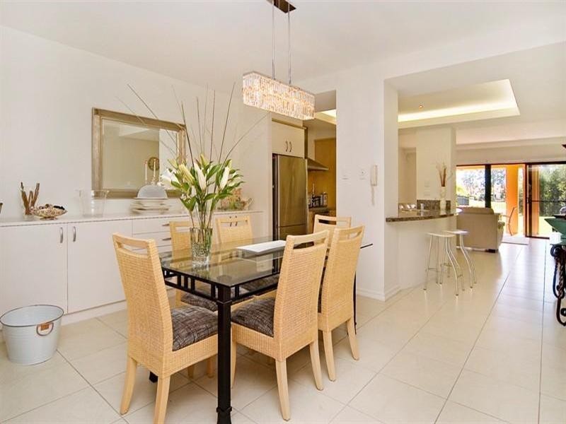 3246 The Palladian Drive, Hope Island QLD 4212