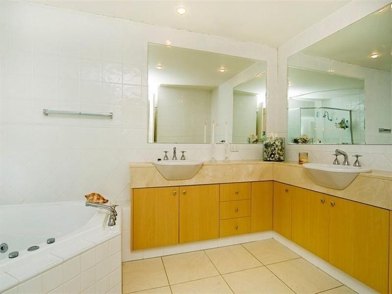 3246 The Palladian Drive, Hope Island QLD 4212